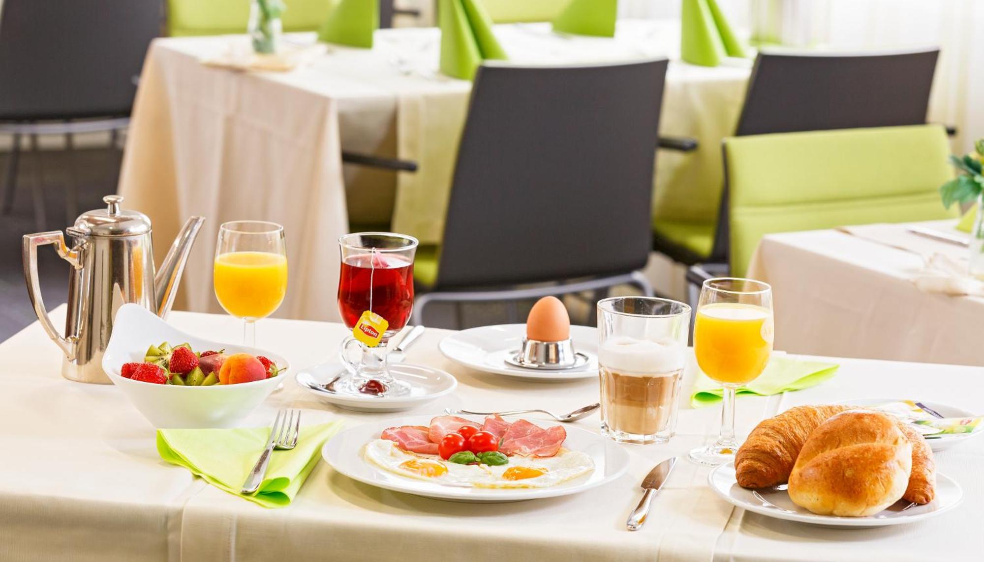 Business Hotel First Feusisberg Ngoại thất bức ảnh