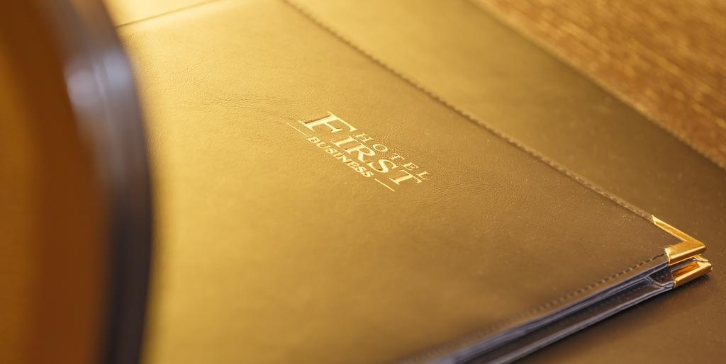 Business Hotel First Feusisberg Phòng bức ảnh